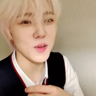 🐈 ★'' SEONGMIN & @LO6V3R -, стікер Telegram 7 з 30