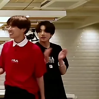 ㅤ@adherrnce cooking with vkook