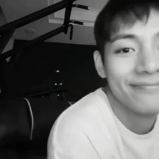 🌟 taehyung fr @AGarhvice, стикер Telegram 24 из 32