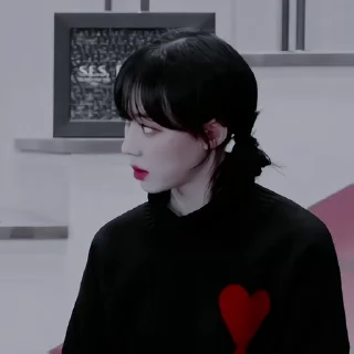 Sticker from 𝐀∶𝐞𝐬𝐩𝐚̝'💄 ∴∴ @PolarrSide