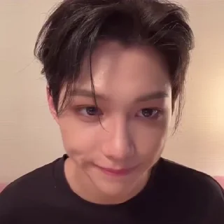 Sticker from - 𝗁𝗒𝗎𝗇𝗅𝗂𝗑 ; @GrayStickers