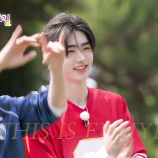 Sticker from ‌        sunghoon @l3ixar
