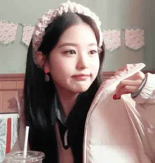 Sticker from ✦ wonyoung by @fancysticks