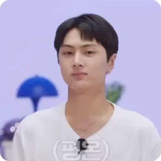 Sticker from jay🐈‍⬛ @jongseonngp