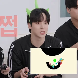 Sticker from ㅤㅤㅤㅤ# !ㅤnınıyuyu - s ' @ci3co