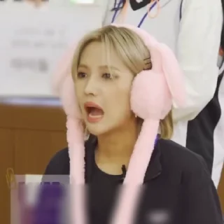 😂 emoji . . SOYEON @HELM1I Telegram sticker 4 of 40