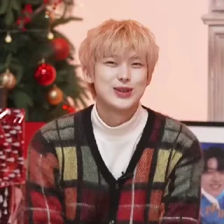 Sticker from christmas @en3hy boy ??