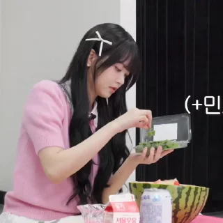 👛 emoji ‌ ‌ ‌ ‌ ‌ ‌ ‌coquette @gu3ci ’s girlie ? Telegram sticker 16 of 90