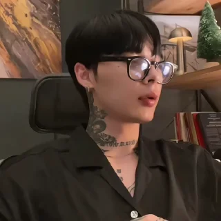 Sticker from ㅤㅤ𝖳𝖪   ︙ @redlin  ִֶָ