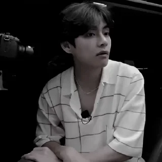 Sticker from 🐻🥥🎞️𓏲࣪ 𝐊𝗂𝗆 𝐓𝖺𝖾𝗁𝗒𝗎𝗇𝗀 ִֶָ ⊹
@Teahyung_V.