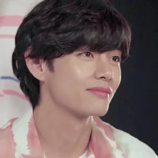 Sticker from ִ⋆ ꒰ 𝖳𝖺𝖾𝗁𝗒𝗎𝗇𝗀 ꒱ ִ⋆ @Denny9x