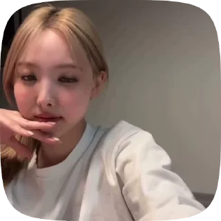 🌟 emoji nayeon @helpfromyunaoo Telegram sticker 22 of 32