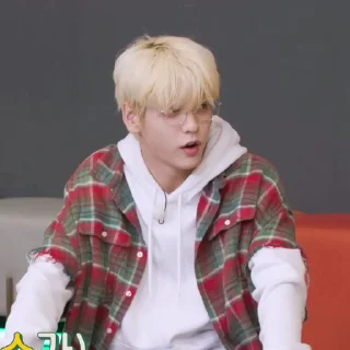 Sticker from › ࣪ ˖ 𝐒𝗐𝖾𝖾t 𝐏𝖺𝗇𝖼𝖺𝗄𝖾 ៸ ៸  @DewPack