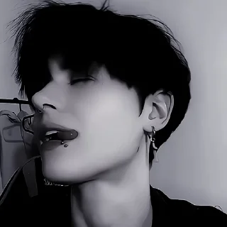 Sticker from ꗃ ִ ᜒ𝐀 ּ 𝐋 ּ 𝐄 ּ 𝐗 ▸ @AlexThvx