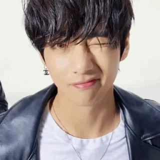 😉 emoji ᗷTՏᖴᑌᑎ| @BtsUnited 𐂂 Telegram sticker 24 of 79