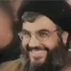 المحور بوست sticker preview 3