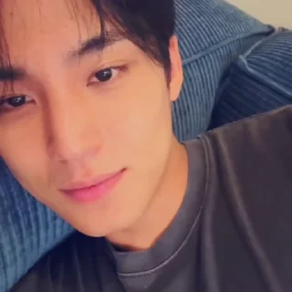 🪨 emoji “   @li3yb   —   mingyu    . Telegram sticker 5 of 85