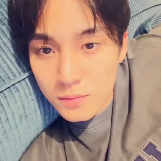 🪨 emoji “   @li3yb   —   mingyu    . Telegram sticker 9 of 85