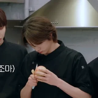 🧉 emoji @bondoboyz  ,   sungho Telegram sticker 21 of 60