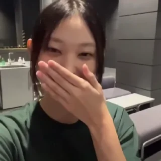 🥗 emoji haerin & @zeromshi Telegram sticker 20 of 25