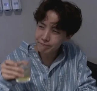 🥃 emoji 🤍 @WithBTS 💜 Telegram sticker 7 of 100