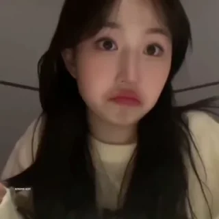 🤨 emoji 💜 ᐯIOᒪET 💜 { @English_World_Chatting } Telegram sticker 9 of 120