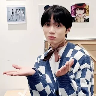 🤷 emoji Не ну, тхт рил лучшие :: by @urmahunyupyup Telegram sticker 23 of 96