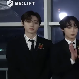 🔛 emoji ‌ ‌ ‌ ‌senior - ❕  @muesite Telegram sticker 19 of 25