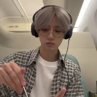 🛩 emoji beomgyu there @d9mmy Telegram sticker 7 of 33