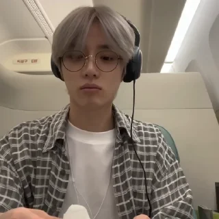 🛩 emoji beomgyu there @d9mmy Telegram sticker 20 of 33