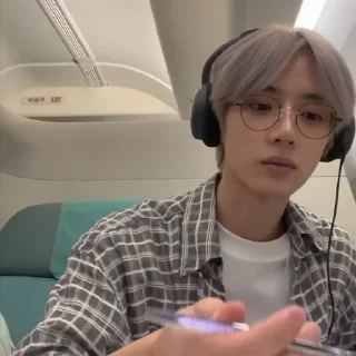🛩 emoji beomgyu there @d9mmy Telegram sticker 24 of 33