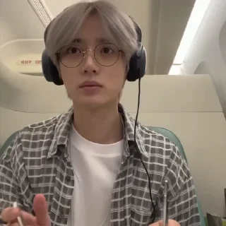 🛩 emoji beomgyu there @d9mmy Telegram sticker 12 of 33