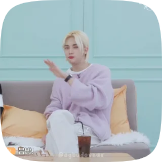 🌟 emoji hyunjin by @ogbudovnax:: Telegram sticker 4 of 36