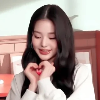 🐱 emoji ✦ wonyoung by @fancysticks Telegram sticker 21 of 30
