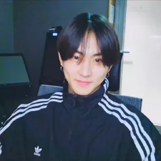 🌩 emoji Yang Jungwon ˓ @PackEnhypen Telegram sticker 5 of 70
