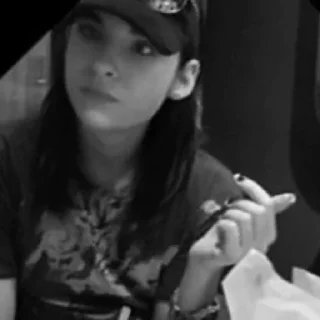 😳 emoji Bill Kaulitz 💖 Telegram sticker 17 of 47