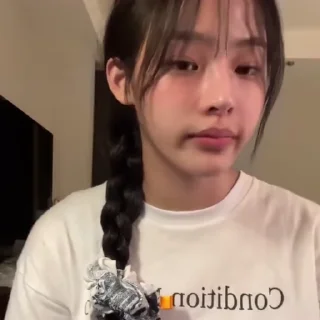🔒 emoji minji ` @cutbboo Telegram sticker 3 of 70