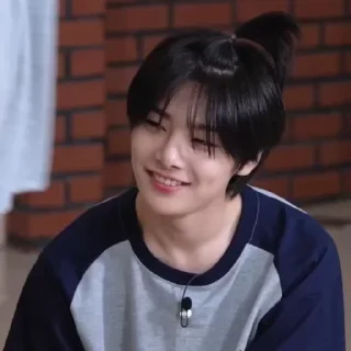 💅 emoji Skz Code 37 @skzstickers Telegram sticker 24 of 50