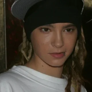 😏 emoji Tom Kaulitz ❤️‍🔥 Telegram sticker 16 of 59