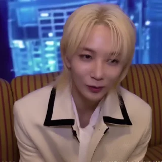 🕶 emoji ‌‌            allegra 's jeonghan @tuIcie Telegram sticker 16 of 79