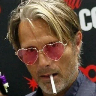 Sticker from 「Mads」 by @synamour