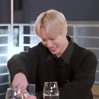 🛴 emoji 𝖪𝖠𝖨 @EXOGIFE Telegram sticker 8 of 50