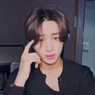 ⌚️ emoji Park Jongseong ˓ @PackEnhypen Telegram sticker 17 of 40