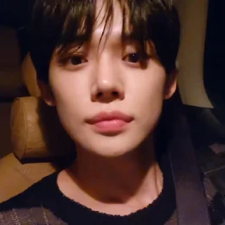 Sticker from ㅤㅤ @txtpck 's ㅤCrybaby