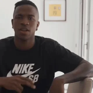 🤍 emoji ২ Vinícius Júnior
⌈@iStickerLand⌋ Telegram sticker 15 of 50