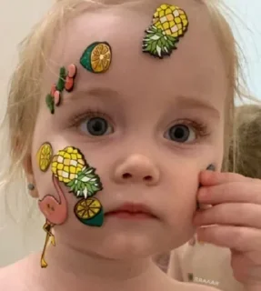 🥺 emoji @Carmenslolita @AsenaUserBot Paketi 1 Telegram sticker 18 of 65
