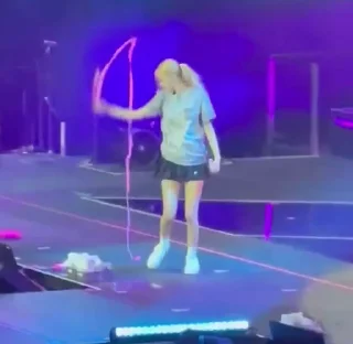 💘 emoji 'Born Pink Tour | @iStickerLand, Telegram sticker 15 of 50