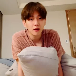 💌 emoji 𝖻𝖺𝖻𝗒 𝖻𝗈𝗒﹔@BaekhyunGifz Telegram sticker 24 of 50
