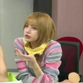 🤔 emoji lili @BLACKPINK4 Telegram sticker 5 of 70