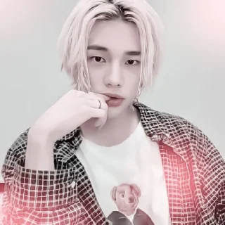 Sticker from 𖥻 hyunjin : 🍧 : @lumicore_present